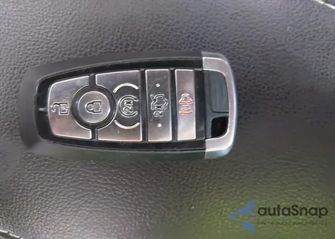 2017 Ford Fusion Energi Titanium from USA, damaged, VIN 3FA6P0SU5HR170197